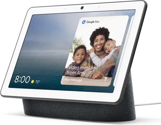 Google Nest Hub Max in Charcoal met een touchscreen van 10 inch op een stoffen voet, met een videobericht op het scherm