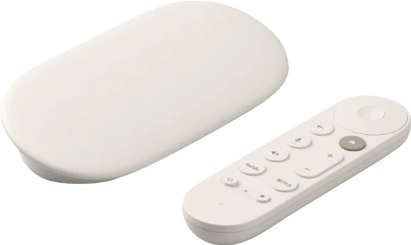 Google TV Streamer 4K in het wit met een afstandsbediening met microfoontoets